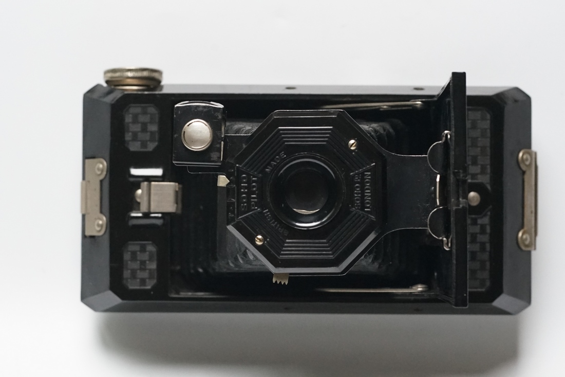 @LOOK @ SOHO Pilot - British Made 120 FIlm Folding Camera:-)
